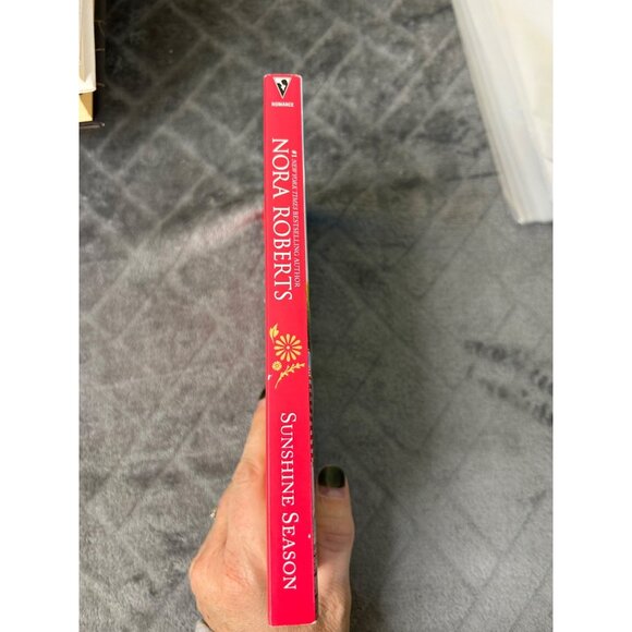 Sunshine Season - 9781335230966, Nora Roberts, paperback - Picture 2 of 4